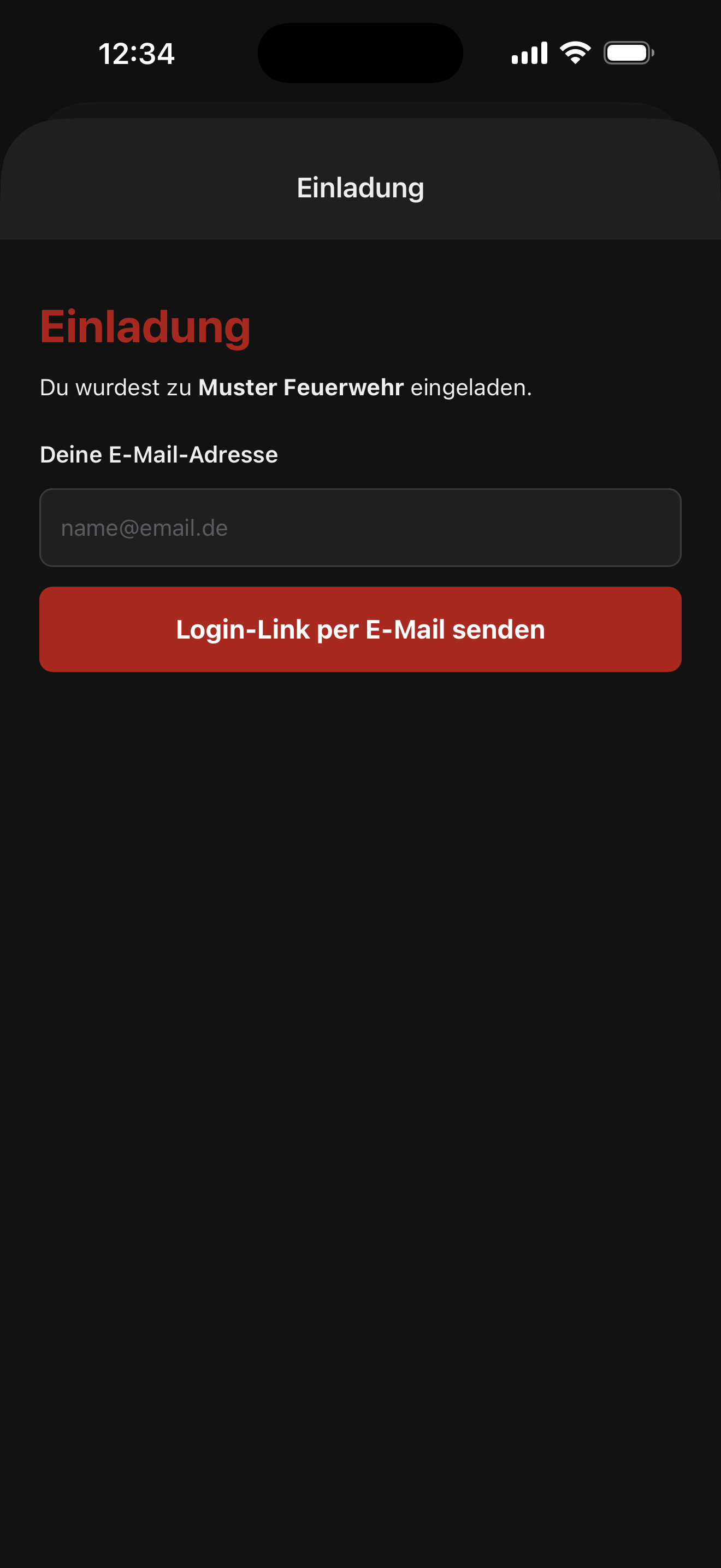 Eingabe der E-Mail-Adresse für die Einladung auf dem iPhone